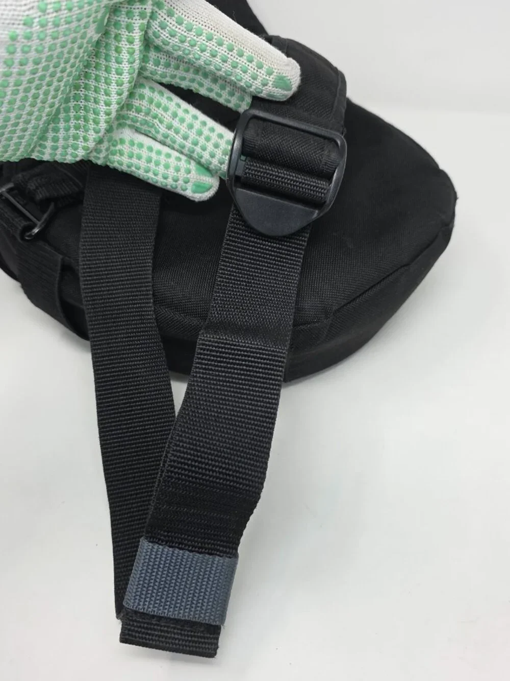 Tamrac Velocity 6X 5766 Crossbody Camera Bag Sling Black Gray Adjustable